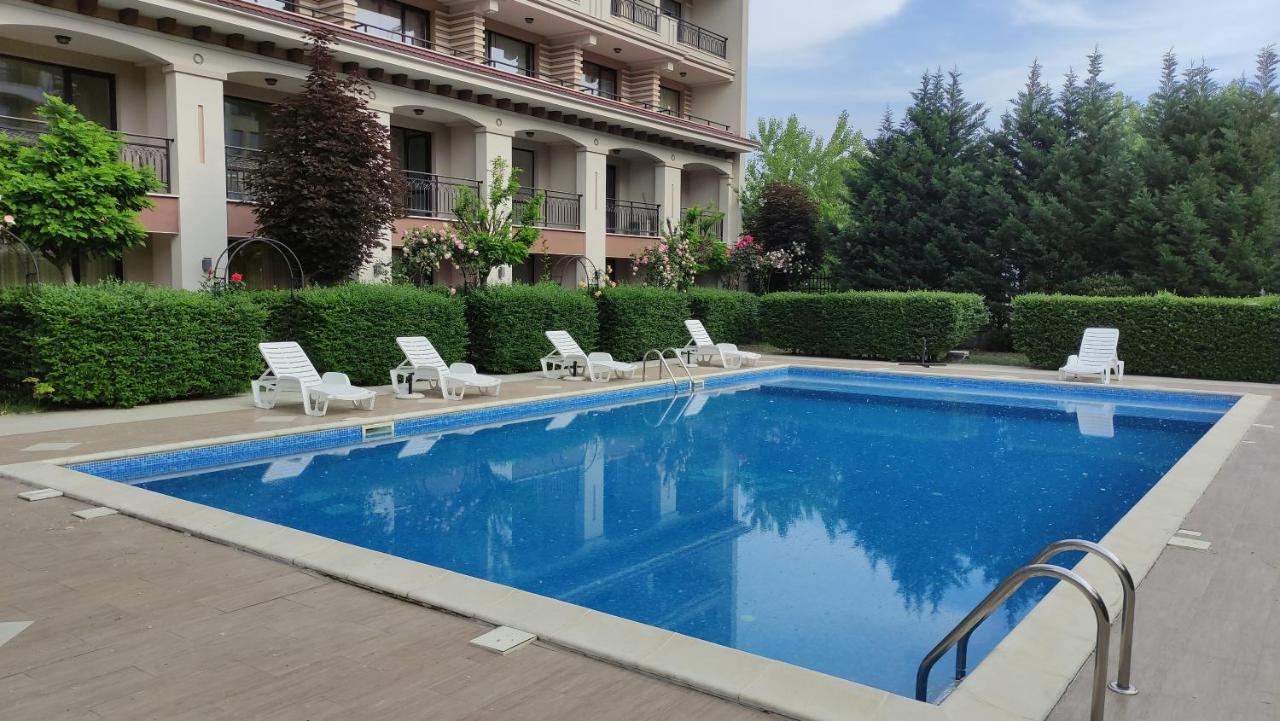 U-Dacha 45 Apartamento Sunny Beach Exterior foto